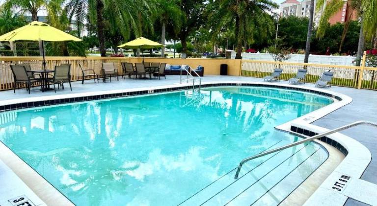 La Quinta Inn & Suites by Wyndham Orlando Universal area — photo 5