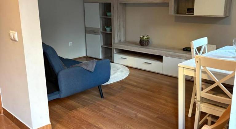 Holiday apartment with patio & garden | Good for workation — photo 2
