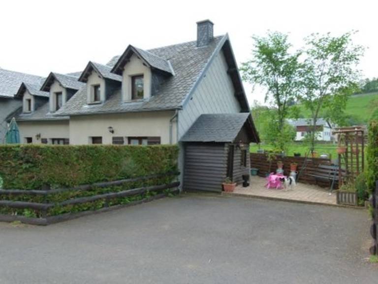 Beautiful gite with yard, terrace & BBQ | Pet-friendly — photo 3