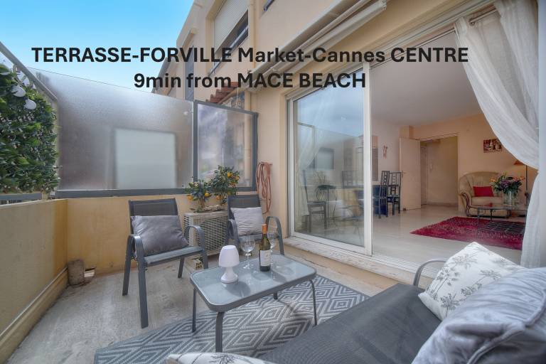 Family-friendly pleasant apartment with yard & patio | Beach nearby | Pet-friendly in Grasse