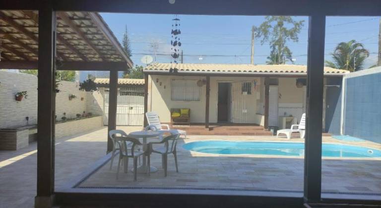 Vacation home with pool | Pets are welcome in Caraguatatuba