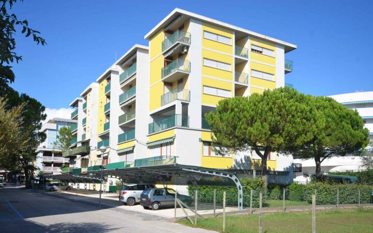 Studio mit Klimaanlage und Balkon — photo 2