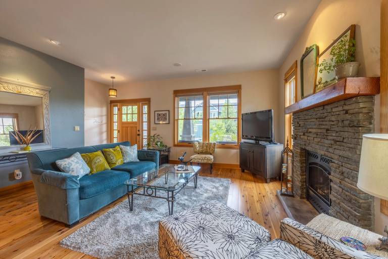 Family-oriented house with patio | Dogs allowed — photo 2