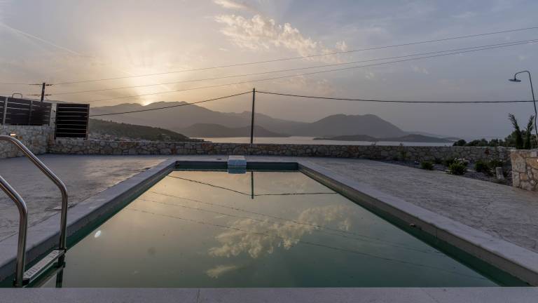 Villa 'Adaman 2' with Private Pool, Wi-Fi and Air Conditioning in Lefkada