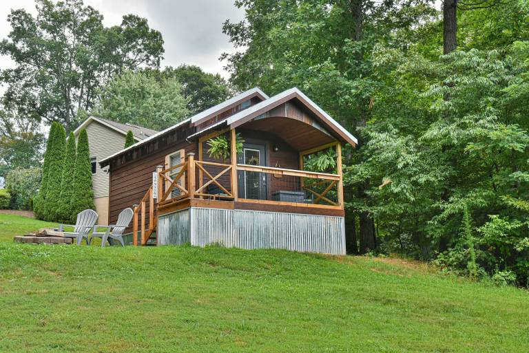 Cabin Avery Creek