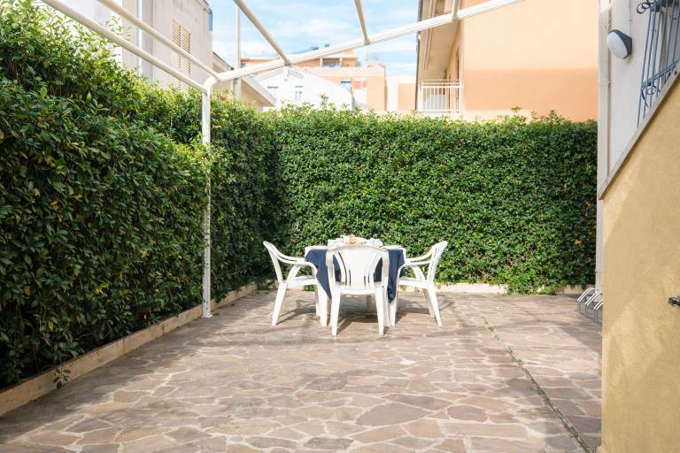 Holiday apartment with 2 rooms for 4 persons — photo 2