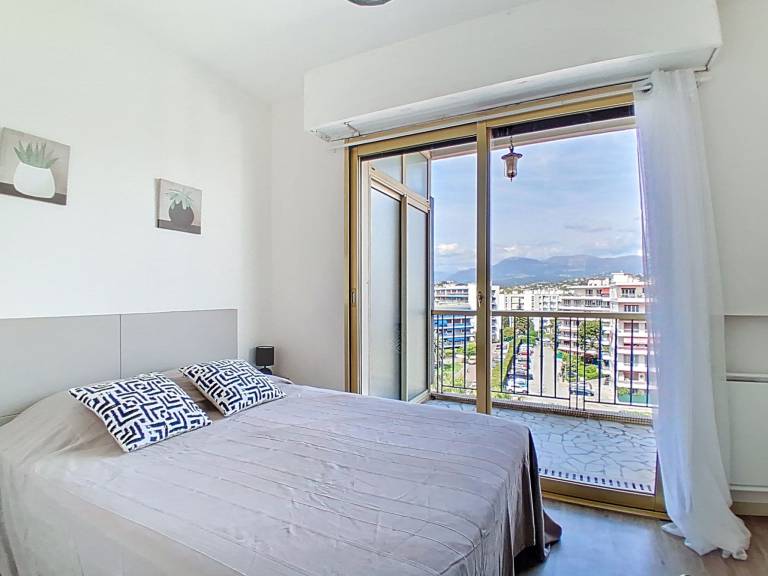 Lovely rental apartment with pool, garden & terrace | Sea view | Close to the beach | Dogs allowed — photo 4