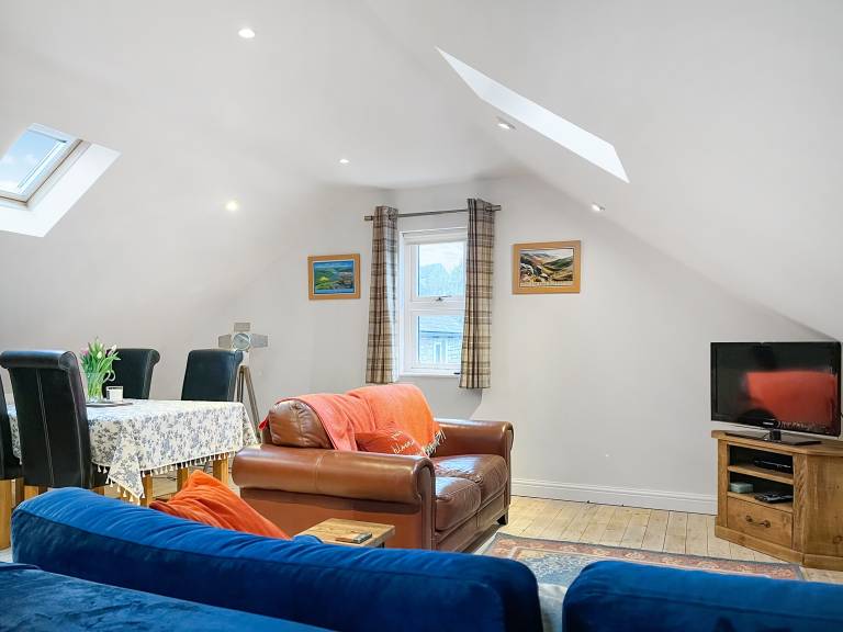 Children-friendly pleasant cottage with garden | River view | Dogs allowed — photo 3