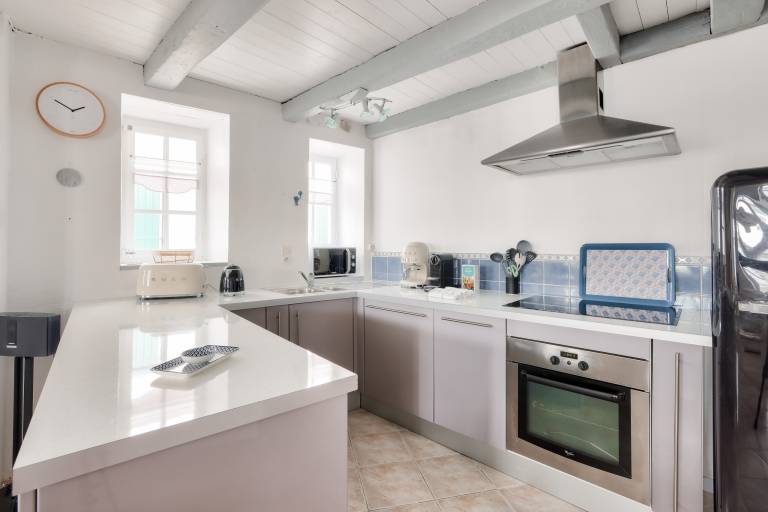 Fully equipped charming vacation home with terrace | Dogs allowed — photo 3