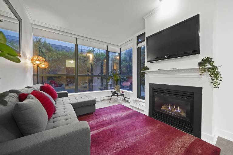 Condo  Kitsilano