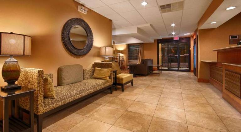 Best Western Plus Mishawaka Inn — photo 3