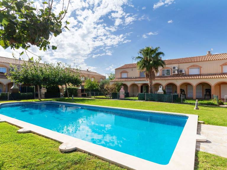 Villa  Miami Platja