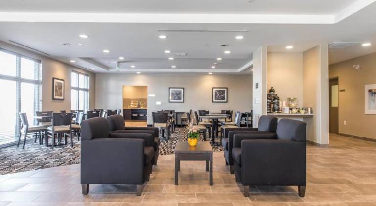 Quality Inn & Suites — photo 3