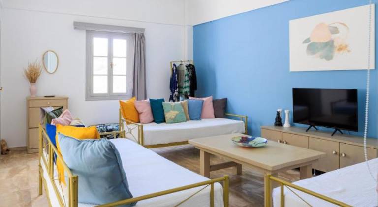 Aerno Home & Azul Ηοme - Ahilli Slow Living in Santorini