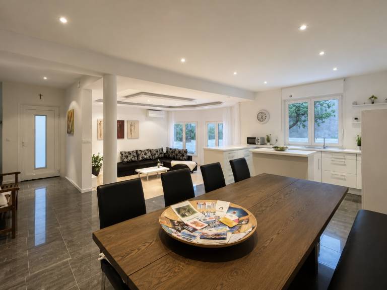 Ferienhaus in Sirobuja, Split für max. 9 Personen, Ferienhaus in Sirobuja, Split für max. 9 Personen,