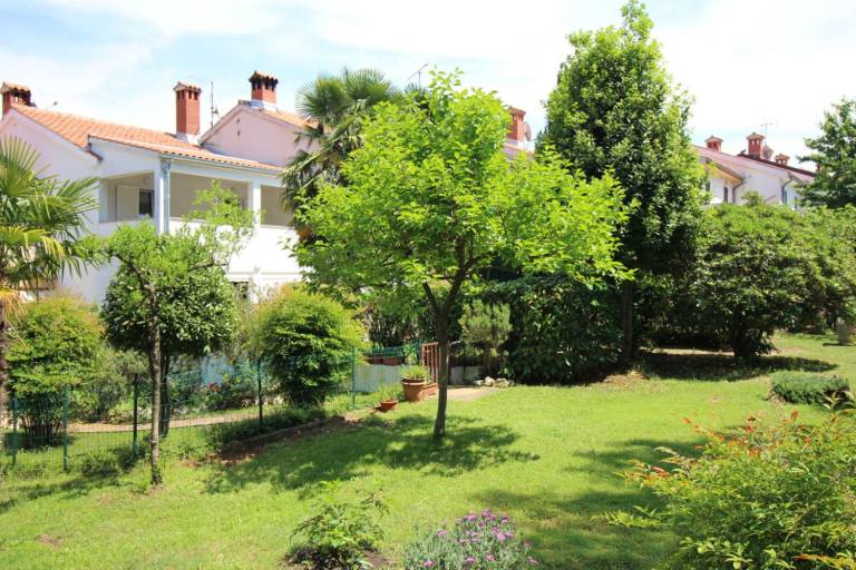 Charming flat just 350 metres from the beach with private balcony and sea view — photo 2