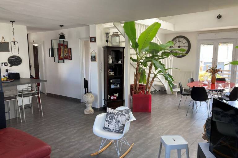 Fully equipped spacious house with terrace & yard | Pets are welcome — photo 4