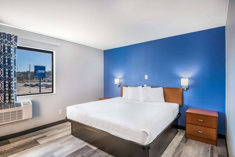 Motel  East Peoria