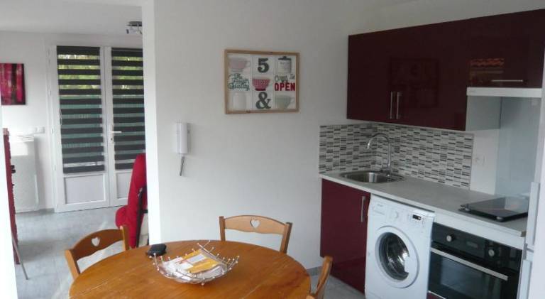 Holiday apartment with garden & terrace — photo 3