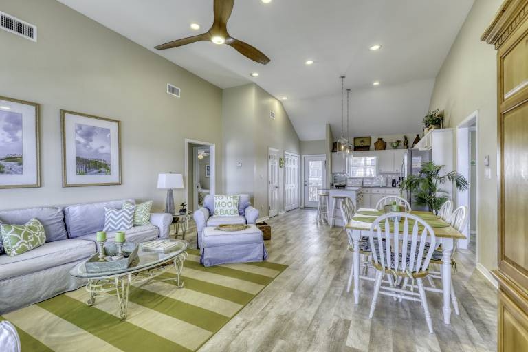 Beach Music - 100-A Shell Ct — photo 2