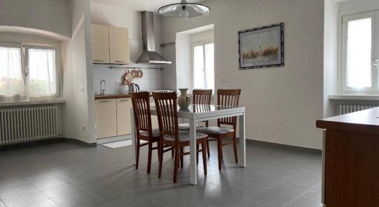 Holiday apartment with 2 rooms for 4 persons in Tenno