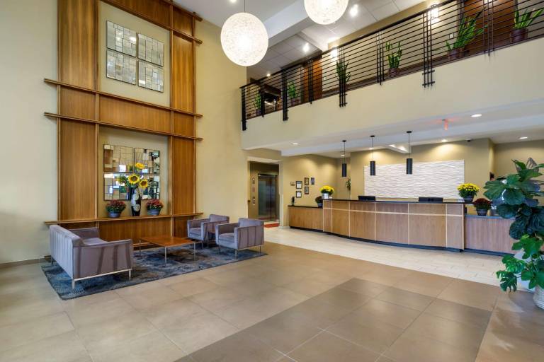 Best Western Plus Lacey Inn & Suites — photo 5