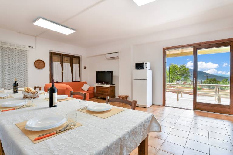 Apartment Sa Pintadera with Mountain View, Wi-Fi & Terrace — photo 4