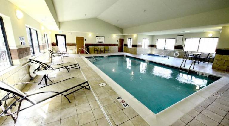 Staybridge Suites Minot By IHG — photo 4