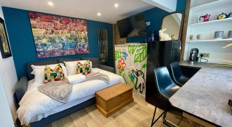Apartment | Close to Brighton Palace Pier | Beach nearby | Pets are welcome — photo 2