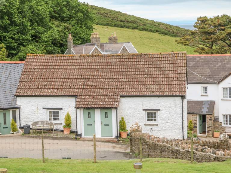 Child-friendly cottage with garden | Beach view | Dogs allowed — photo 2