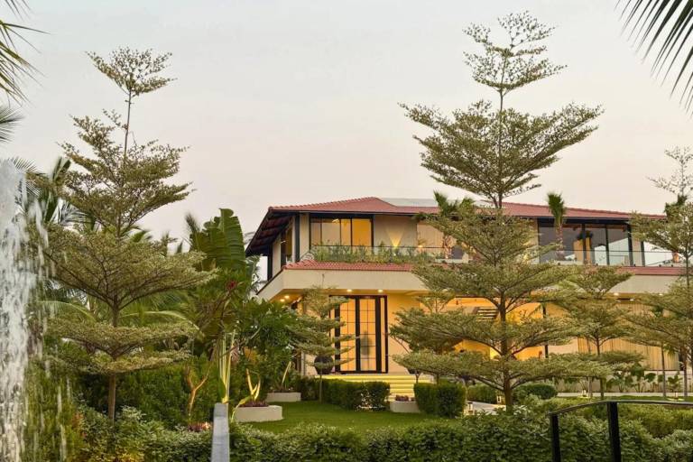 Vacation home with BBQ in Hyderabad