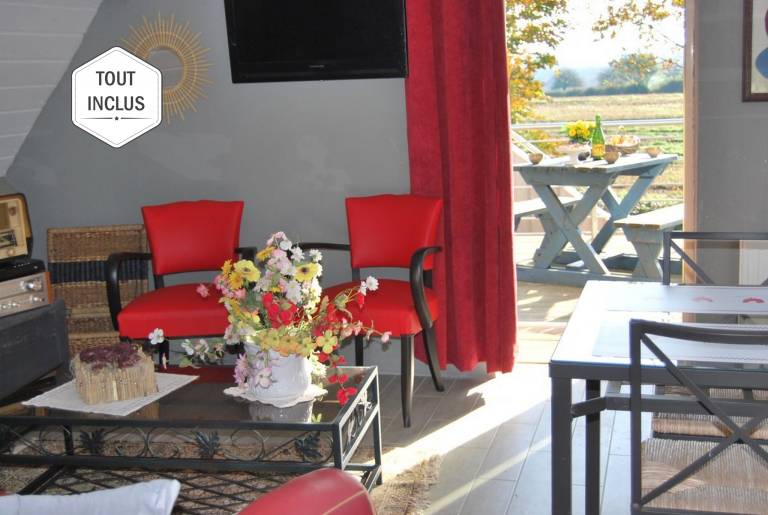 Nice gite with barbeque, yard & terrace | Pet-friendly in Quimper