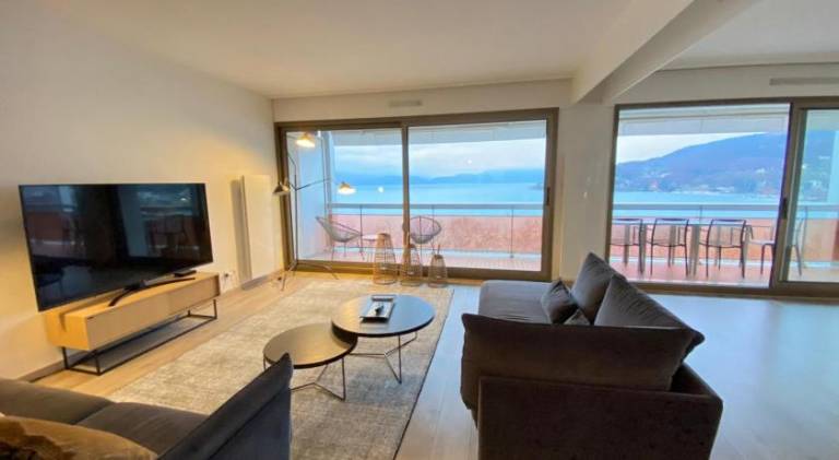 Holiday apartment with 3 rooms for 6 persons — photo 2