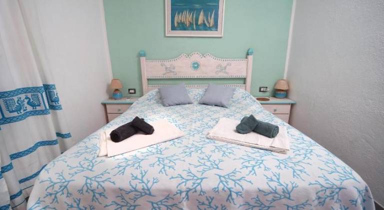 House with 2 rooms for 4 persons — photo 2