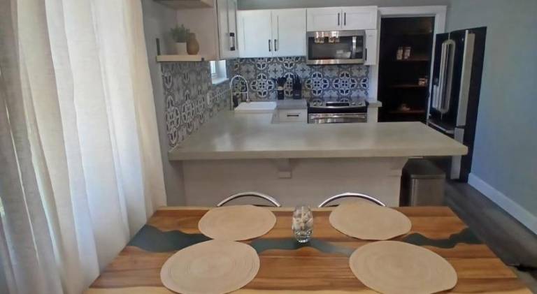 Charming vacation home | Pets allowed in Tampa, FL