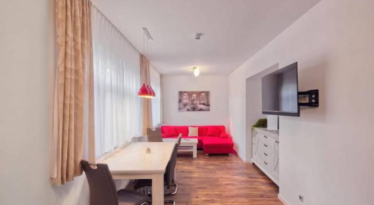 Rental apartment with garden & patio — photo 3