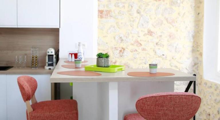 Holiday apartment with 2 rooms for 4 persons in Biot