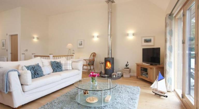 Vacation home with pool | Next to the beach | Pet-friendly in Looe