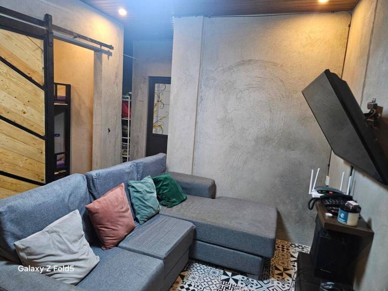 House | Pets allowed — photo 2