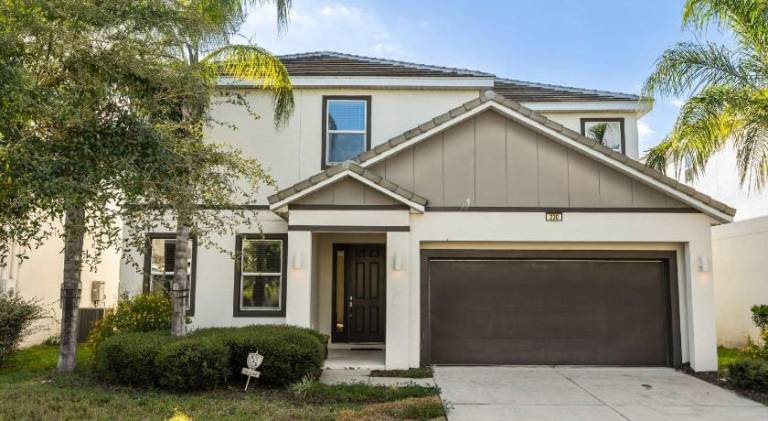 Vacation home with pool in Kissimmee, FL