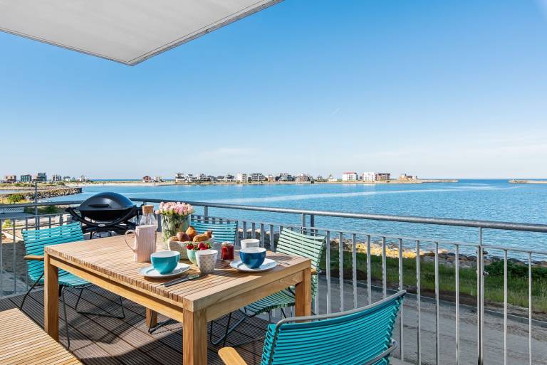 Perlentaucher - First Row Waterfront, Fireplace, 2 Showers, Underground Parking in Flensburg