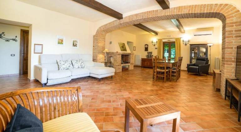 Beautiful villa with pool | Pets are welcome — photo 2