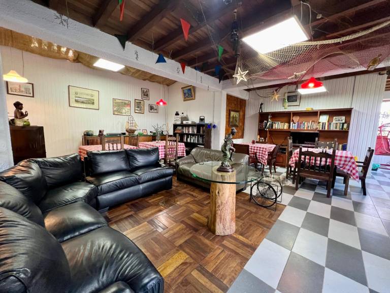 Apartment with pool, yard & BBQ | Water view | Good for workation | Pets allowed in Bogotá