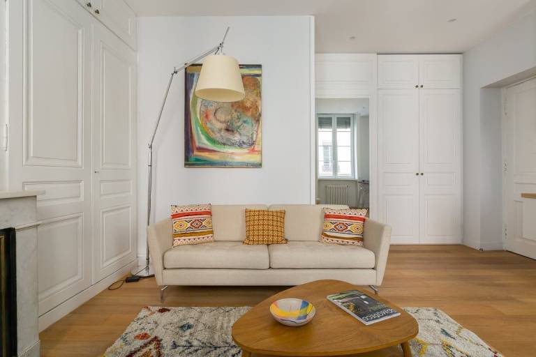 Charité Furnished apartment Downtown Lyon