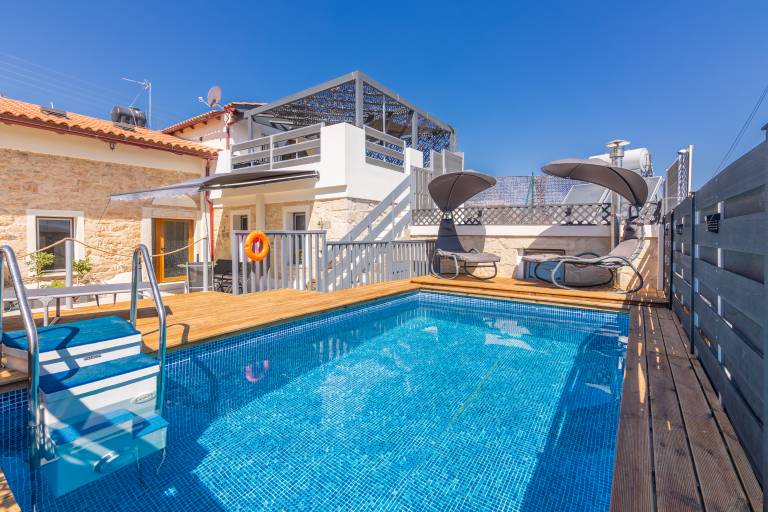 House with garden, patio & private pool | Garden view in Heraklion