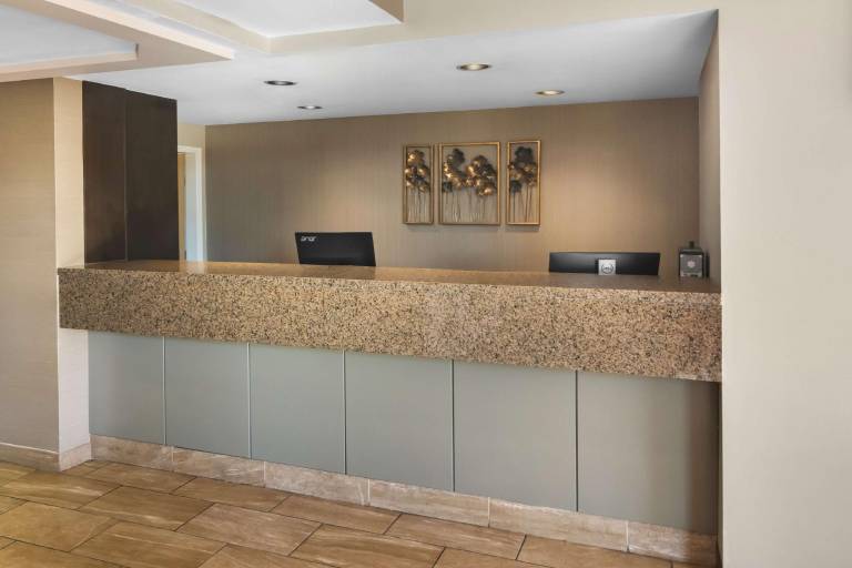 Best Western Plus Osoyoos Hotel & Suites — photo 5