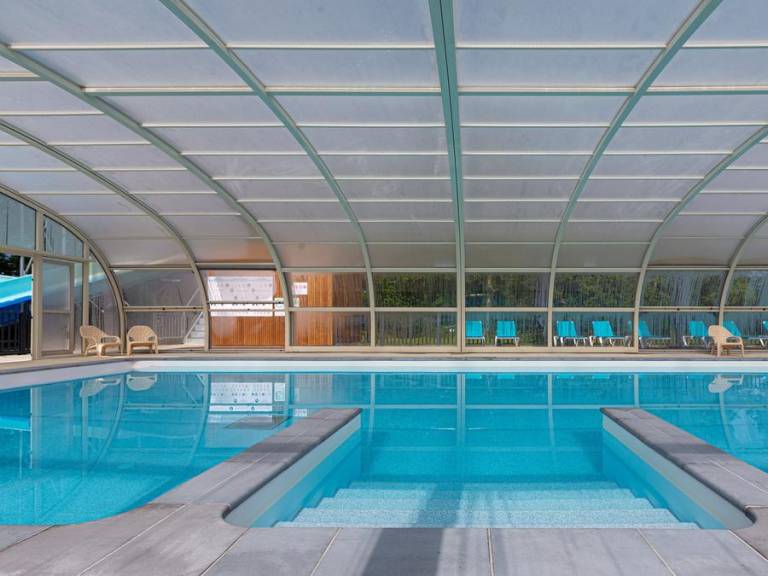 Mobile home with patio & heated pool — photo 3