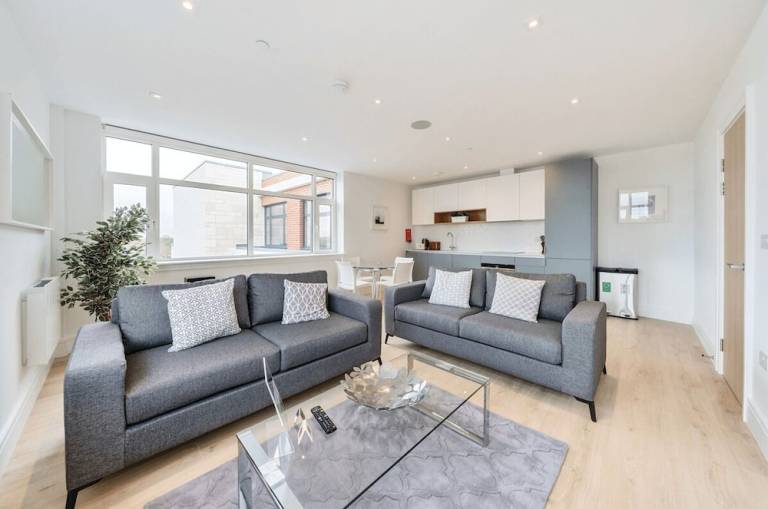 Apartment Weybridge