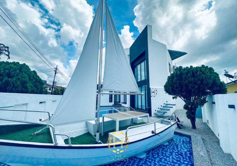 830 m² Ferienhaus