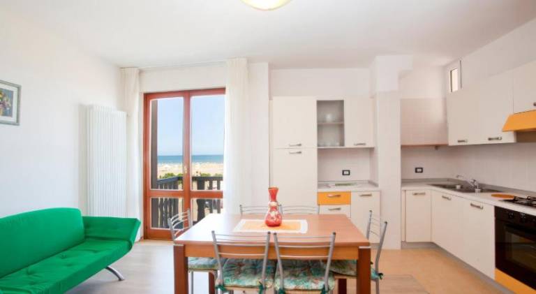 Holiday apartment with 2 rooms for 5 persons in Caorle
